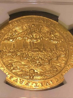 都市景観1640年 ドイツ バイエルン マキシミリアン1世 5ダカット金貨 NGC AU55