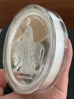 2019年 オルダニー ウナライオン 1キロプルーフ銀貨