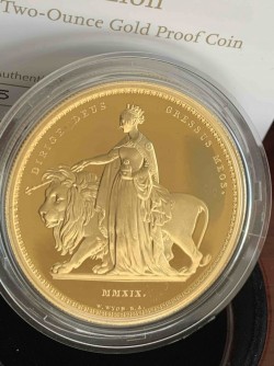 こっそり値下げ 写真を更新 2019年 英国 ウナライオン2オンスプルーフ金貨