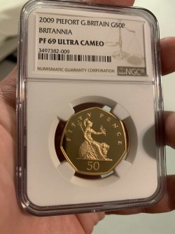 2009年 英国 ブリタニア ピエフォー G50P金貨 NGC PF69UC