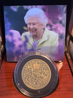 画像追加！！ 2021年 英国 エリザベス二世95歳記念 5オンスプルーフ金貨