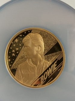 最終価格 今週末のみ 世界最安値 PF70UC FRは12枚のみ 2020年 英国 ミュージック・リジェンド デヴィッド ボウイ 5オンスプルーフ金貨 NGC PF70UC First Releases