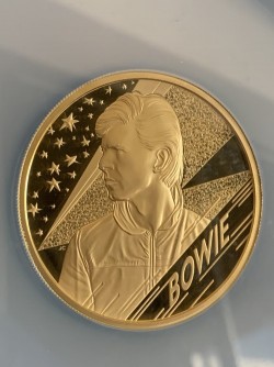 最終価格 今週末のみ 世界最安値 PF70UC FRは12枚のみ 2020年 英国 ミュージック・リジェンド デヴィッド ボウイ 5オンスプルーフ金貨 NGC PF70UC First Releases