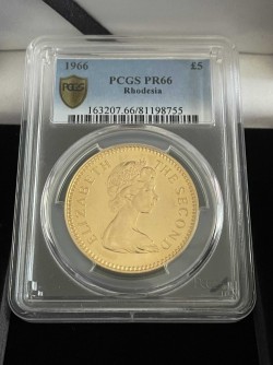 今はなき未承認国家 1966年 ローデシア ヤング・エリザベス 5ポンド、1ポンド、10シリング金貨3枚セット（PCGS鑑定）