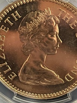 今はなき未承認国家 1966年 ローデシア ヤング・エリザベス 5ポンド、1ポンド、10シリング金貨3枚セット（PCGS鑑定）