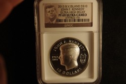 2013年ヴァージンアイランド・ケネディー ウルトラハイリリーフ金貨＆銀貨セット