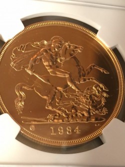 1984年英国5ポンド金貨 NGC MS69