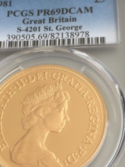 1981年英国 ヤングエリザベス 5ポンドプルーフ金貨 PCGS PR69 DCAM